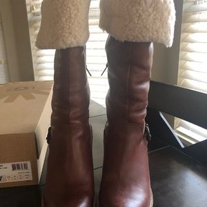 Ugg, Size 7, Chestnut Brown